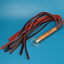 Плеть кожаная большая Эко серия красно-черная 58 см, артикул 3475-12